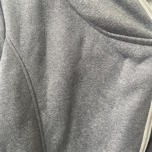 Lolë light grey hooded cardi-jackett with an asymmetrical front zipper size L - Picture 10 of 14